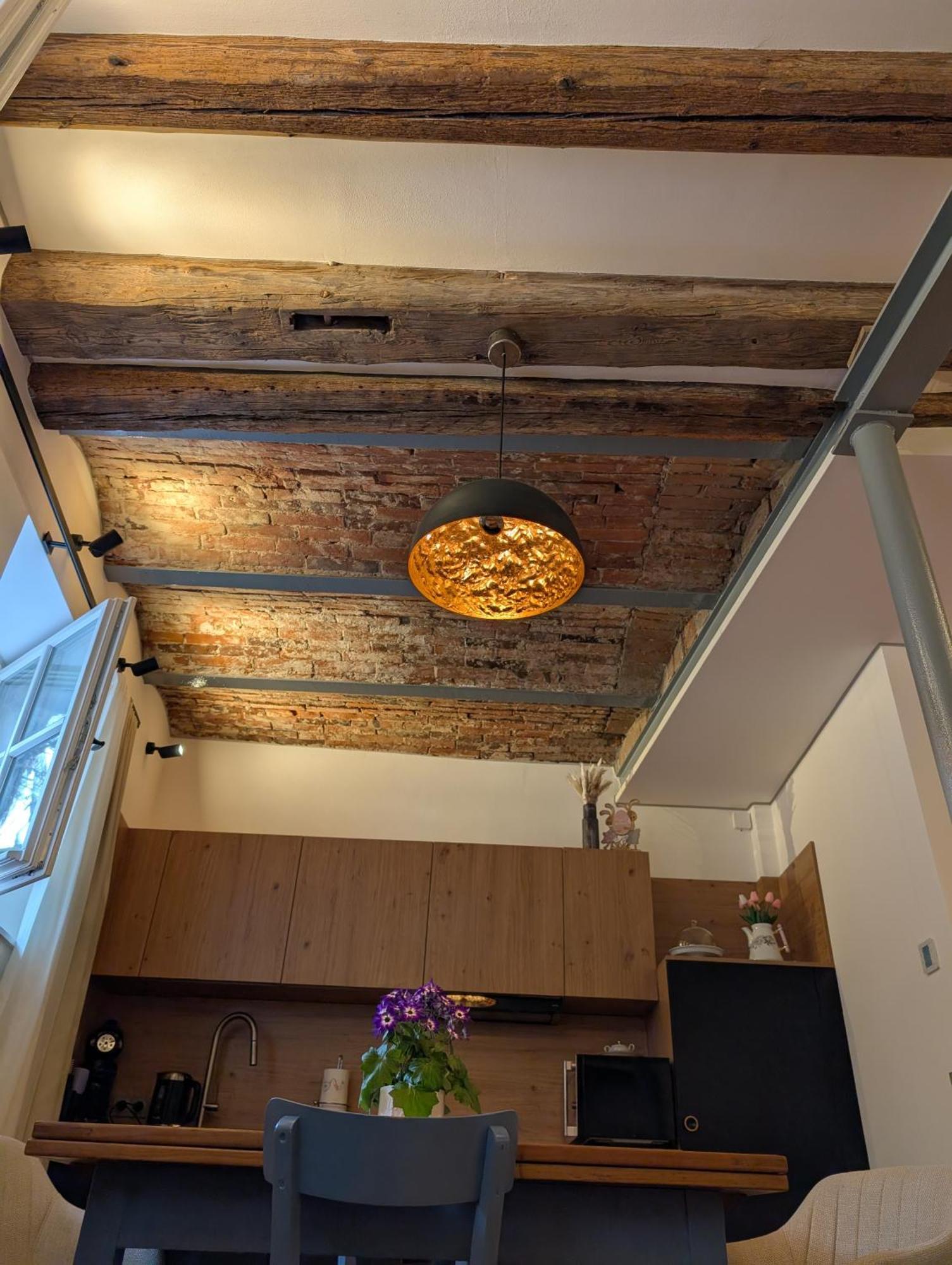 Oskar Apartament *